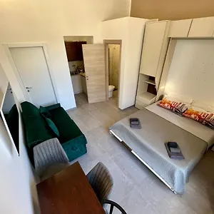https://tucci17.lecce-hotels.com